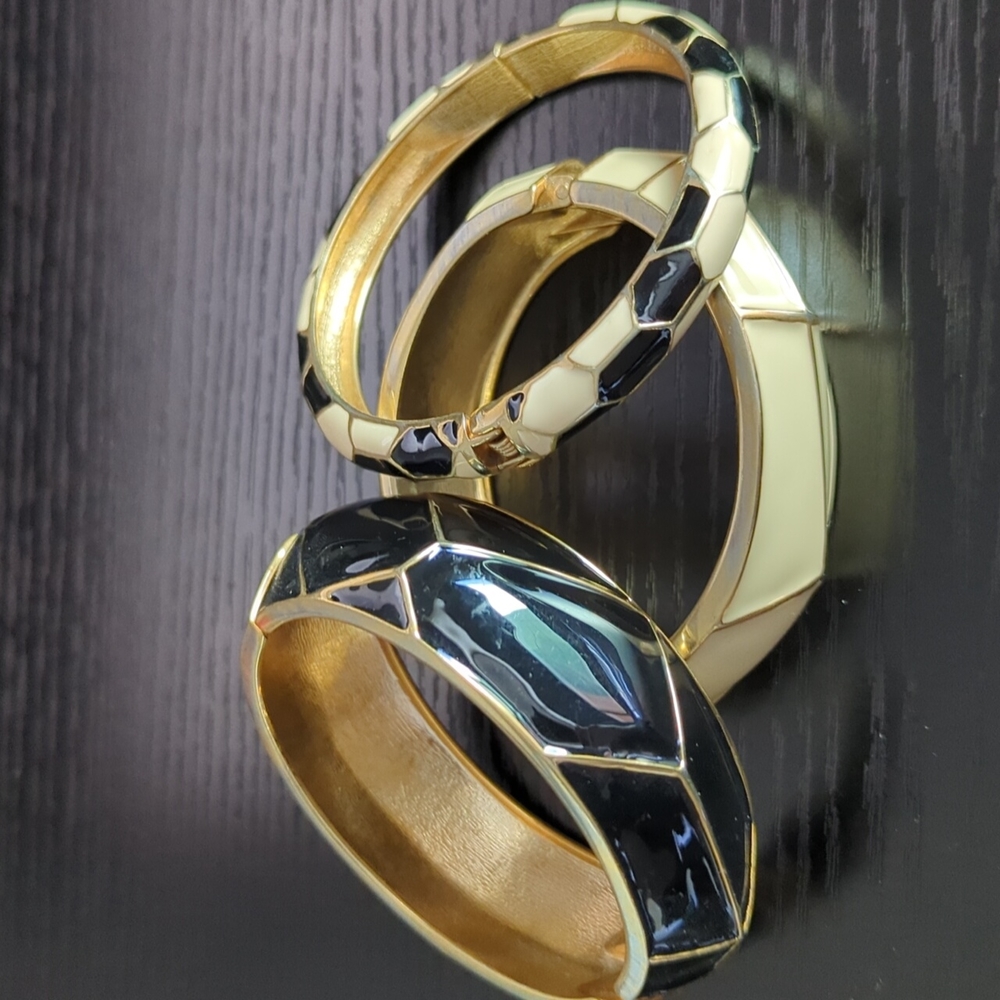 3 enamel bangles, black and white - Picture 7 of 8
